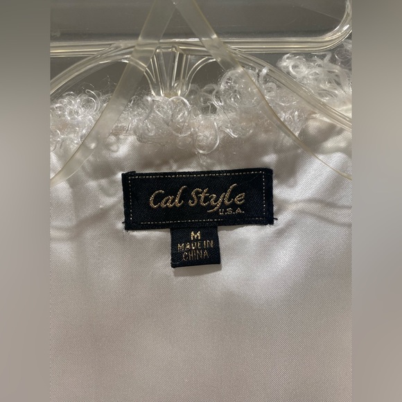 Cali Style U.S.A. Boho Cream Ivory White Fuzzy Faux Shearling Fur Vest - Size M - Picture 3 of 8